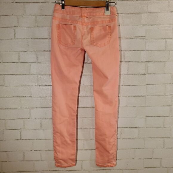 Maurices bright pink skinny jeans - Picture 10 of 10